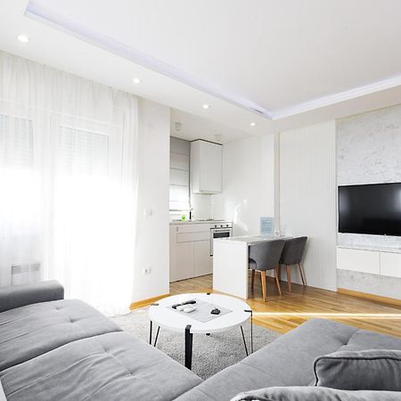 White Apartments Belgrade Extérieur photo